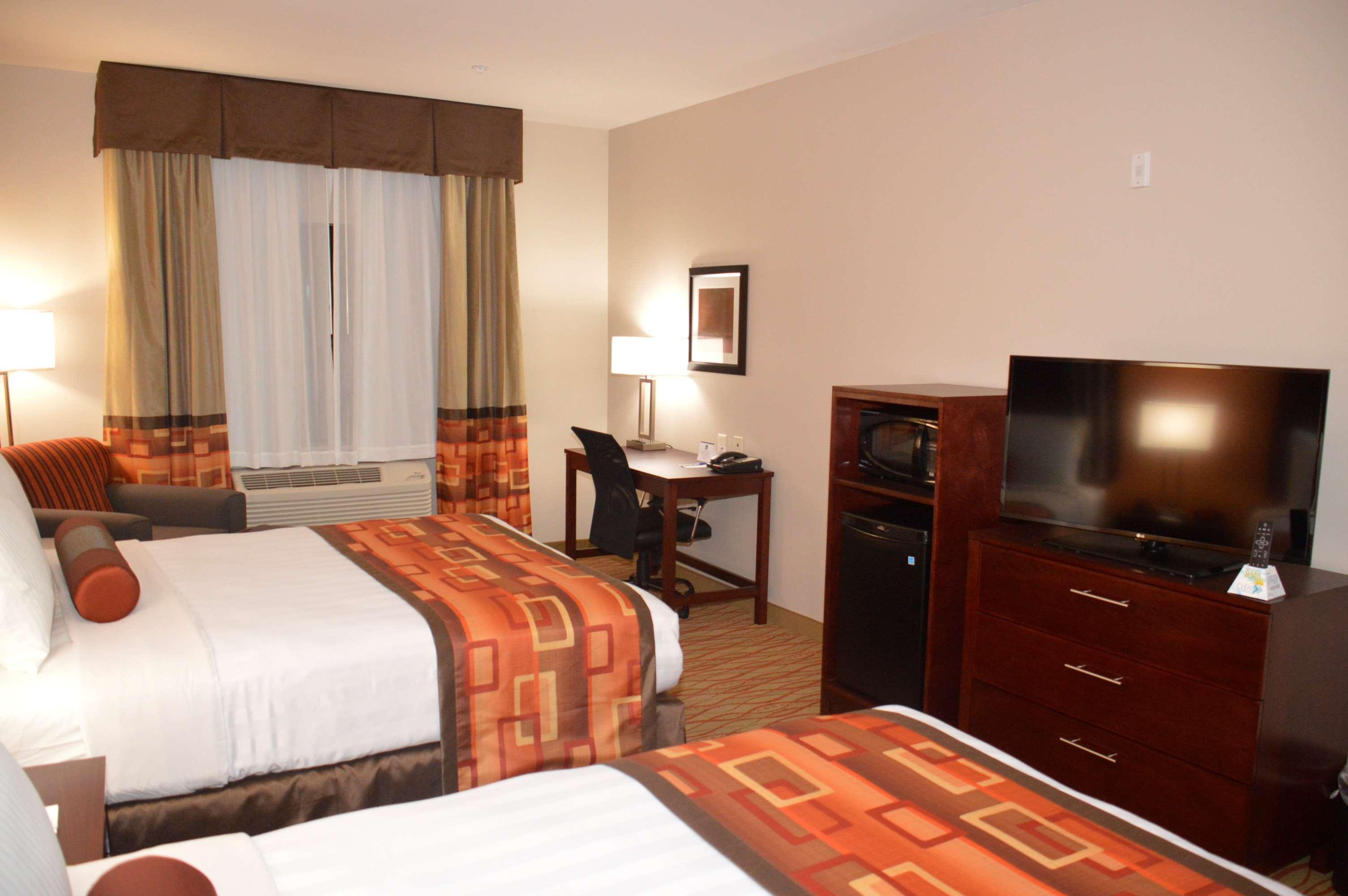 Best Western Plus Spring Inn & Suites Luaran gambar