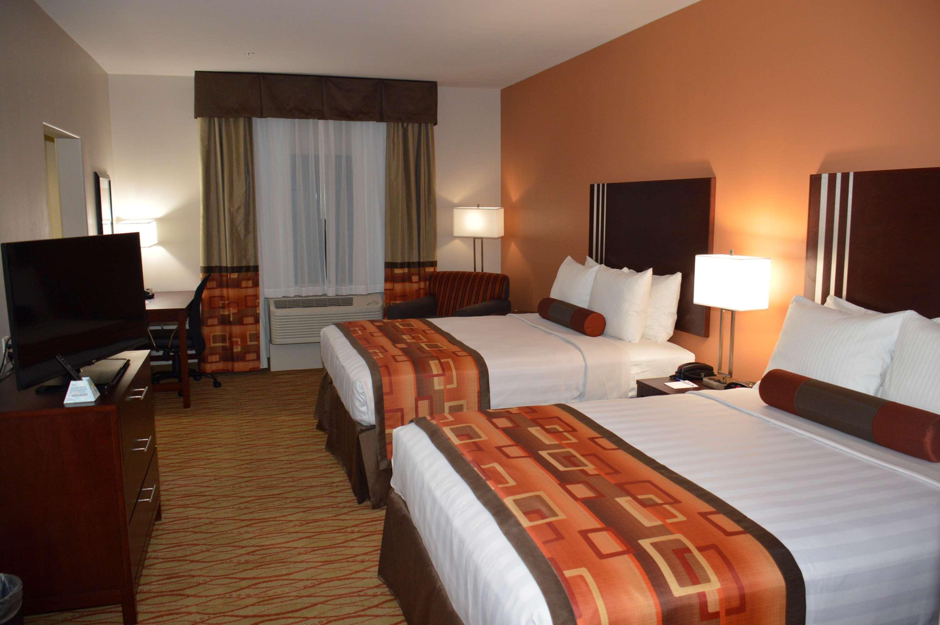 Best Western Plus Spring Inn & Suites Luaran gambar