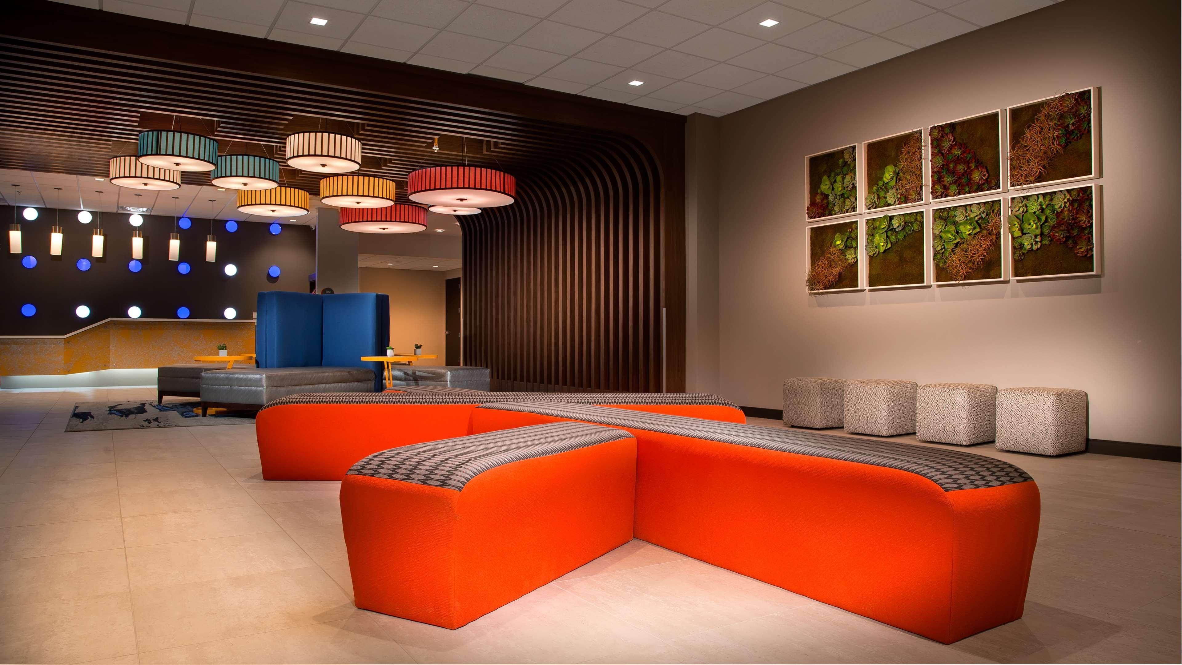 Best Western Plus Spring Inn & Suites Luaran gambar