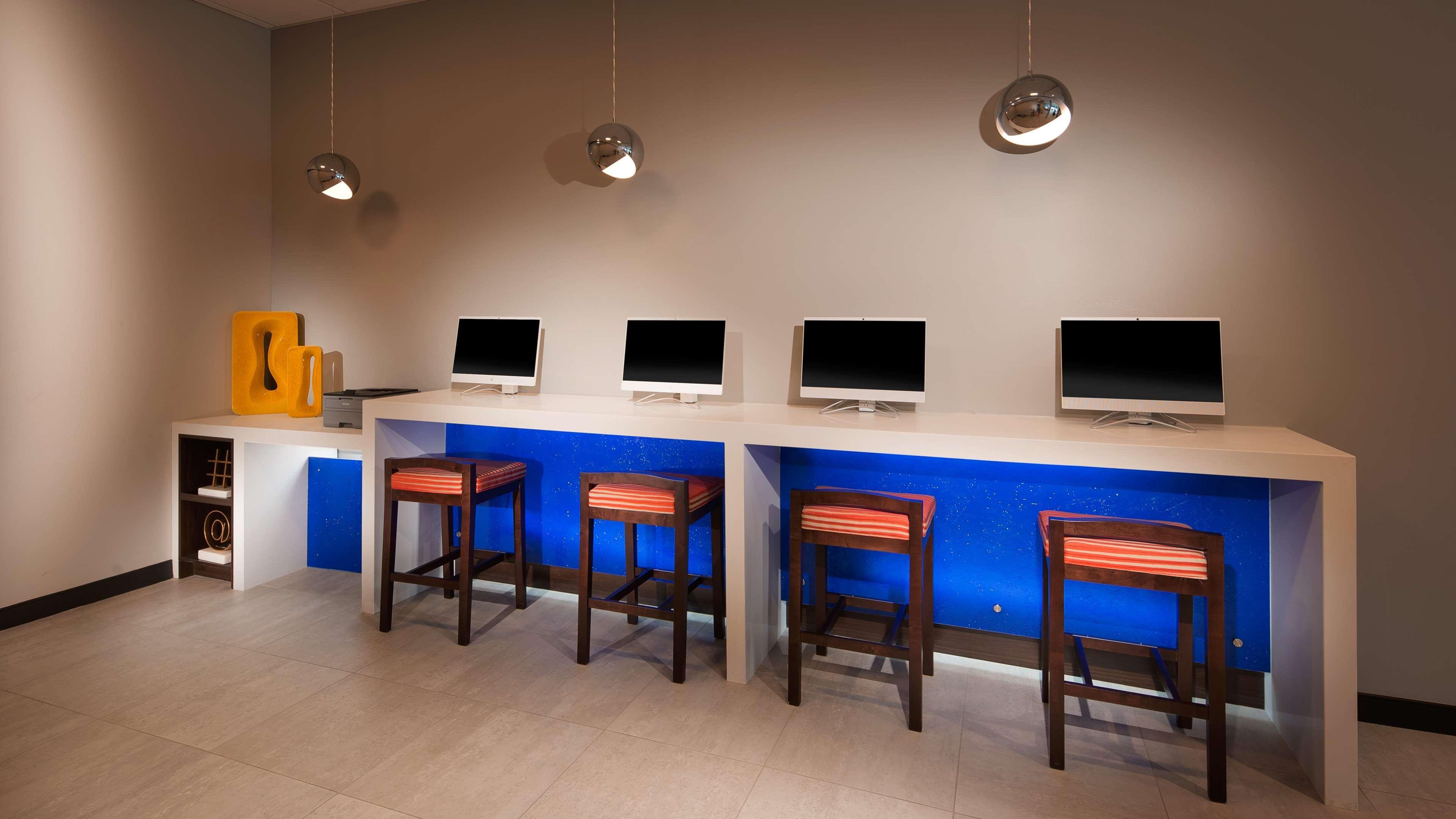 Best Western Plus Spring Inn & Suites Luaran gambar